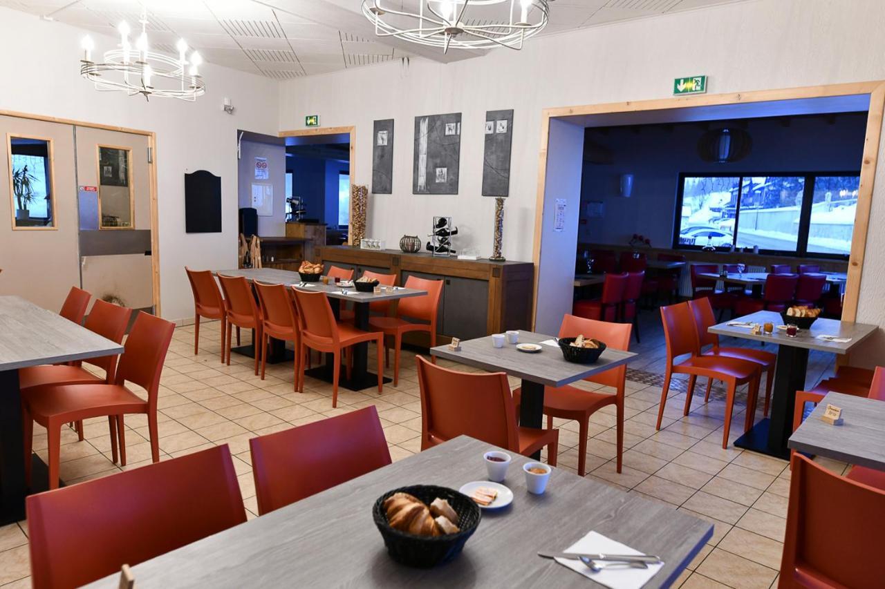 Hotel Restaurant Le Centre Лелекс Экстерьер фото